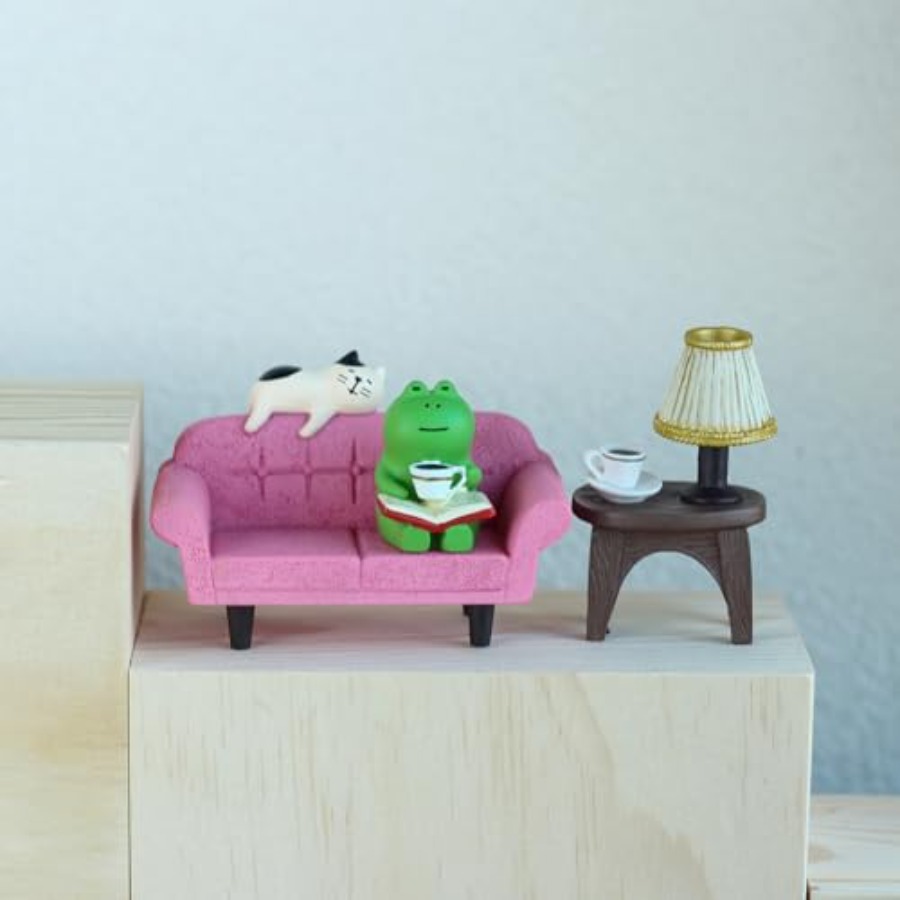 Cute Mini Frog Figurine with S - Office Table Home のレビューと価格